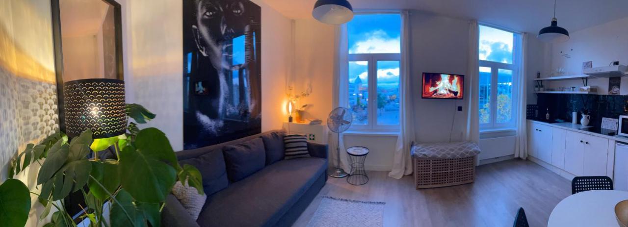 Sleep Inn - Black And White Modern Flat With Cityview Amberes Exterior foto