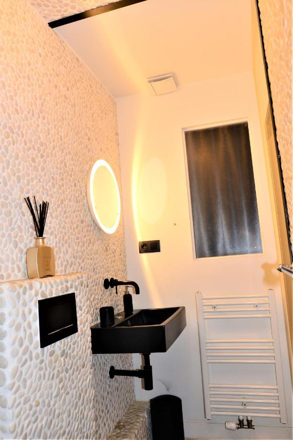 Sleep Inn - Black And White Modern Flat With Cityview Amberes Exterior foto